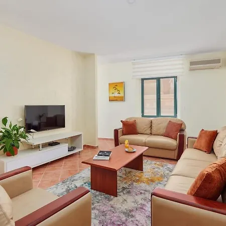 Spacious 1Bedroom On The Main Square Of Kotor Exterior photo