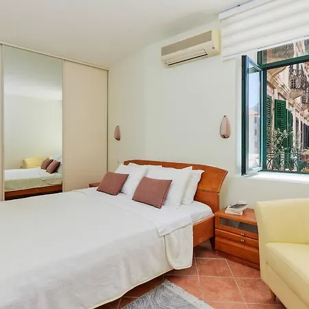 Spacious 1Bedroom On The Main Square Of Kotor Exterior photo