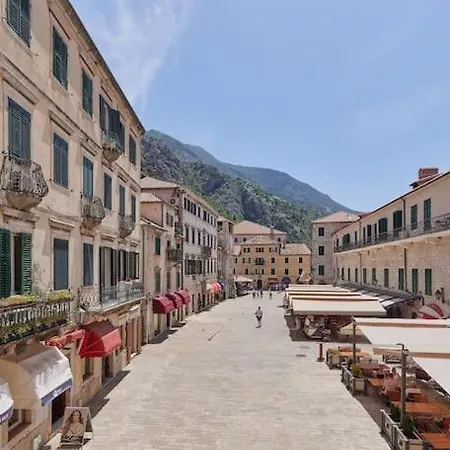 Spacious 1Bedroom On The Main Square Of Kotor Exterior photo