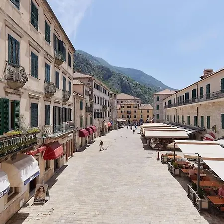 Spacious 1Bedroom On The Main Square Of Kotor Exterior photo